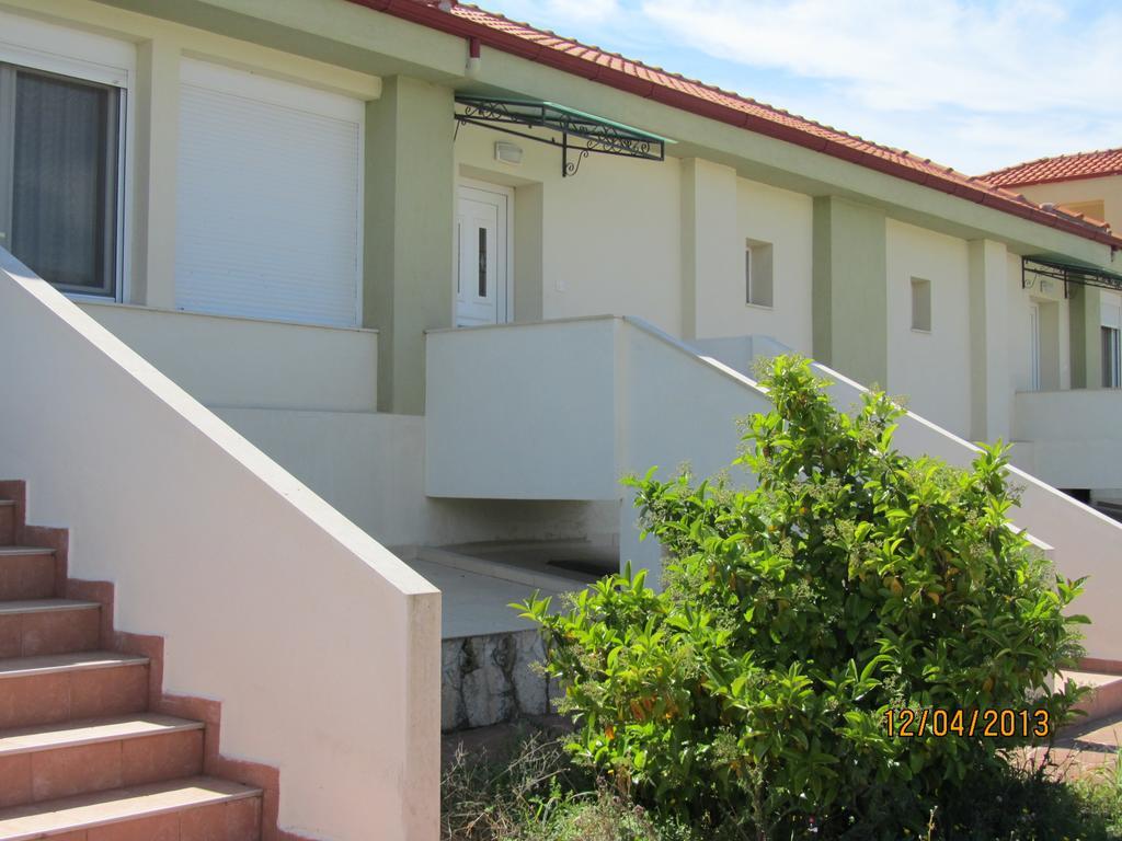Monopetro Appartement Metamorfosi  Buitenkant foto